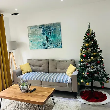 Superbe Lumineux Avec Parking Gratuit